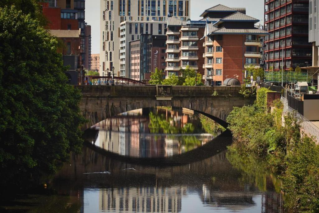 Adelphi Wharf Luxury Apartments Manchester Esterno foto