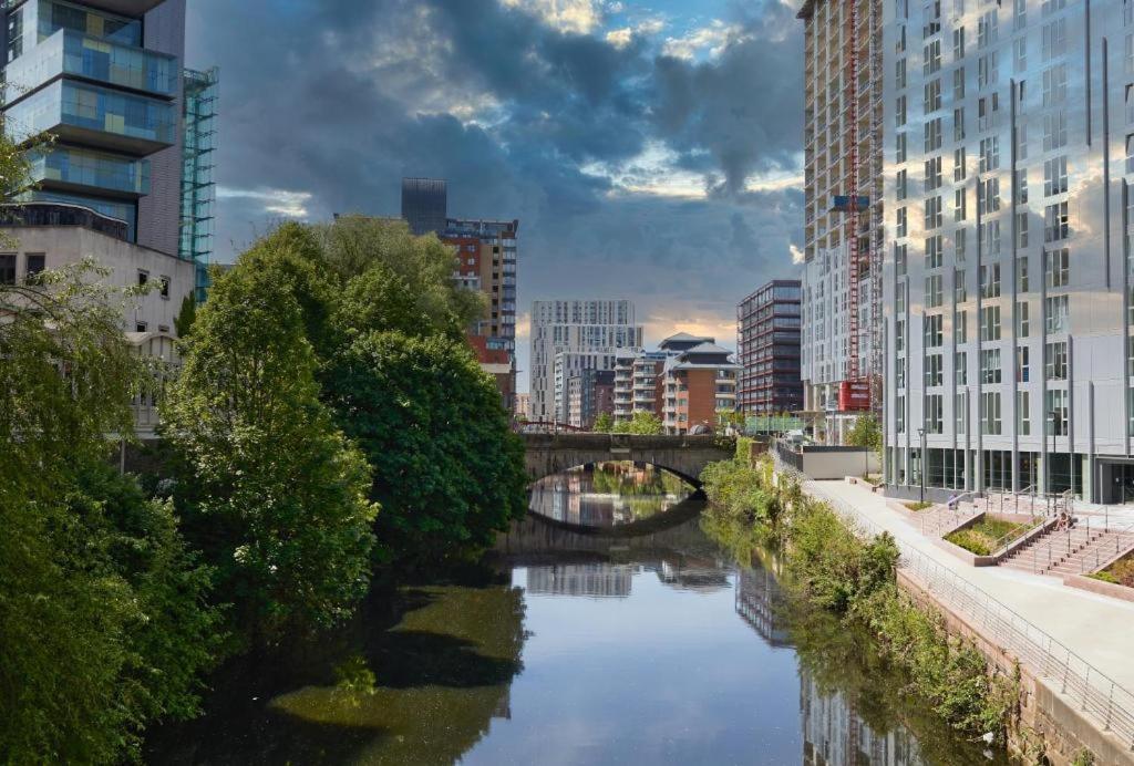 Adelphi Wharf Luxury Apartments Manchester Esterno foto